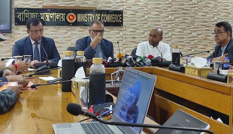 ভোজ্যতেলের মূল্য লিটারে আট টাকা বাড়াল সরকার